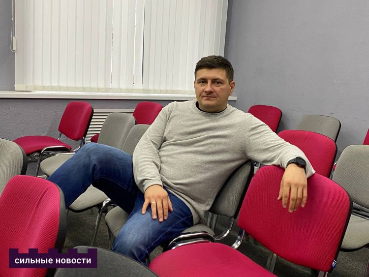 «Вас может устроить и пятое-десятое место, но мы должны замахнуться на большее». Эксклюзивный разговор с лучшим футбольным тренером страны – Иваном Биончиком, который впервые за четверть века привел мозырскую «Славию» к медалям