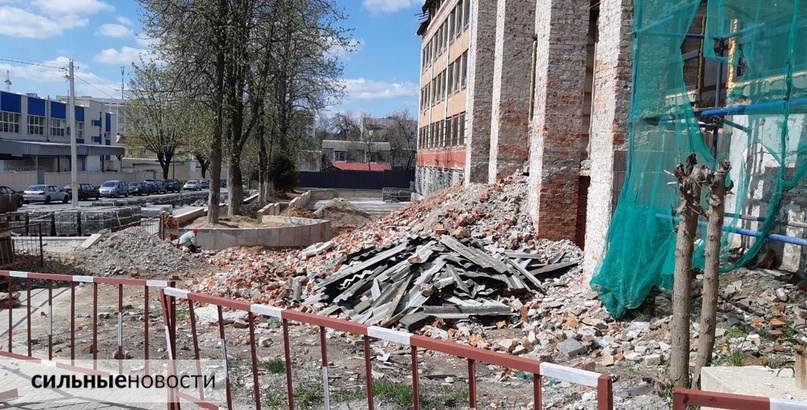 В Гомеле активно перестраивается пустующее здание бывшей школы. Узнали, что здесь будет, изображение №5